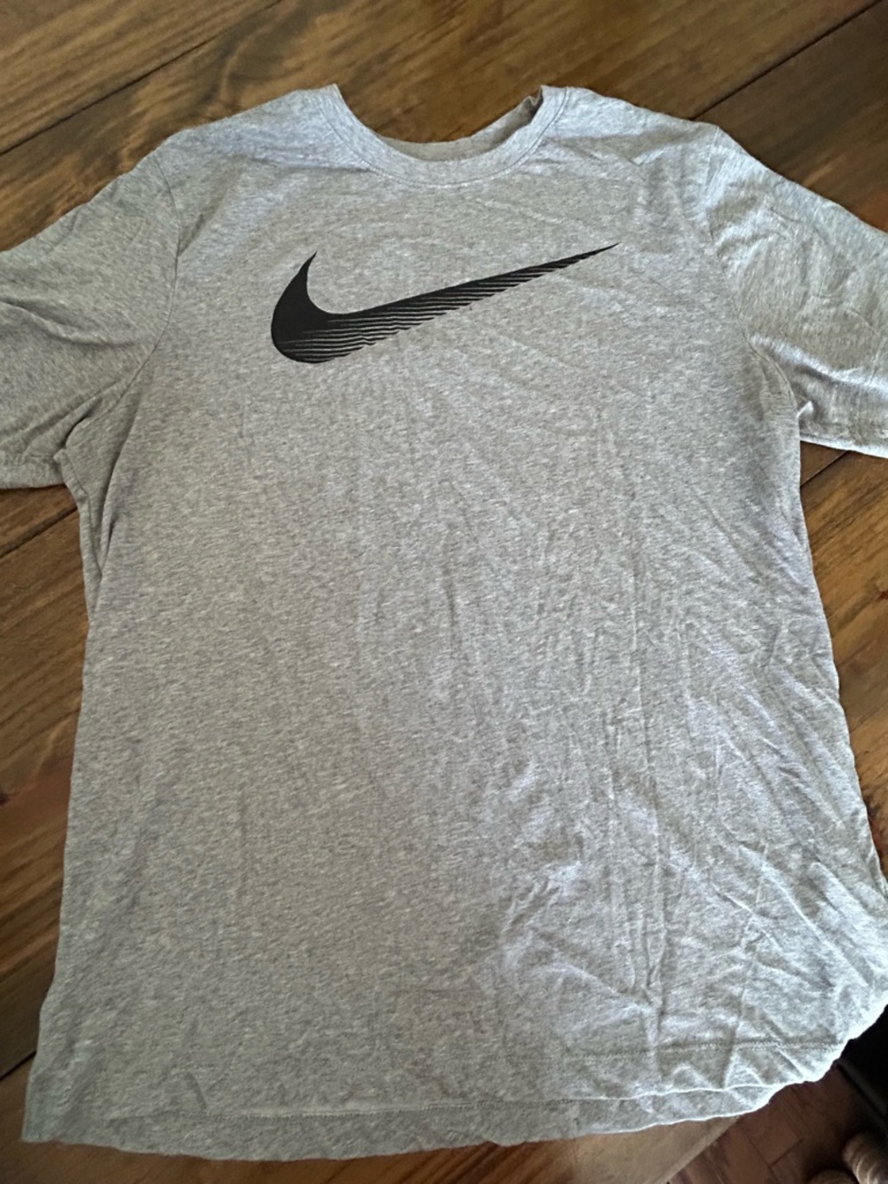 ✨Nike Gray Short-Sleeve Tee with Black Swoosh